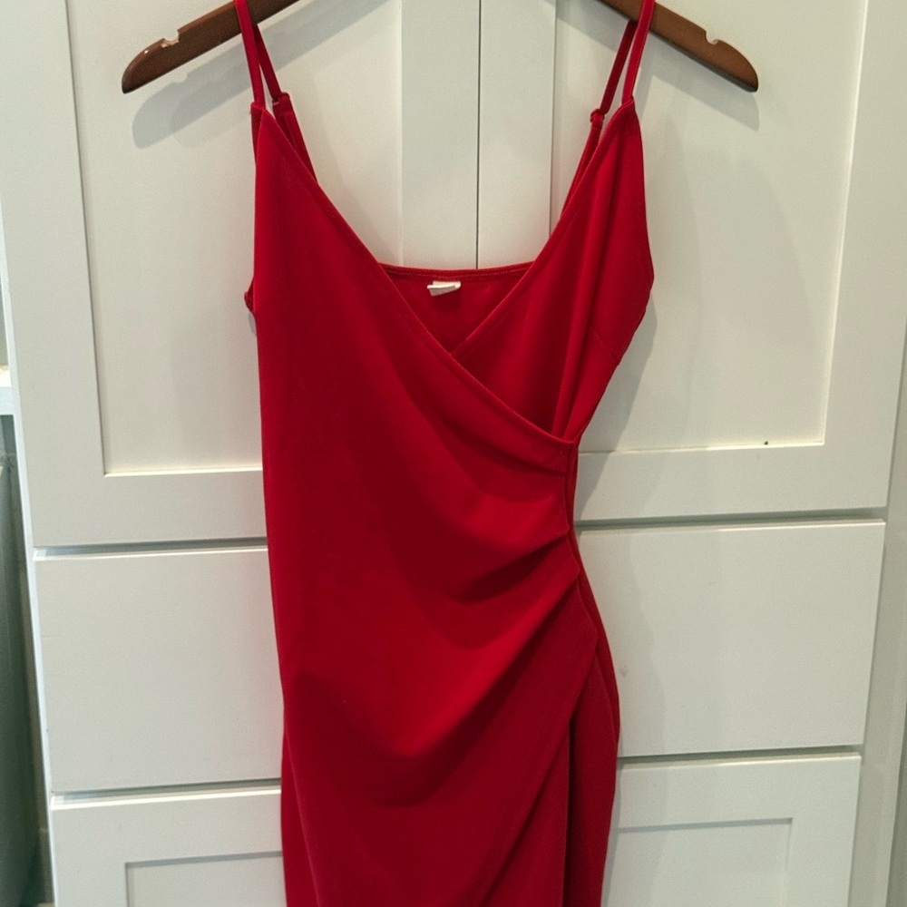 Elegant Red Women's Dress
